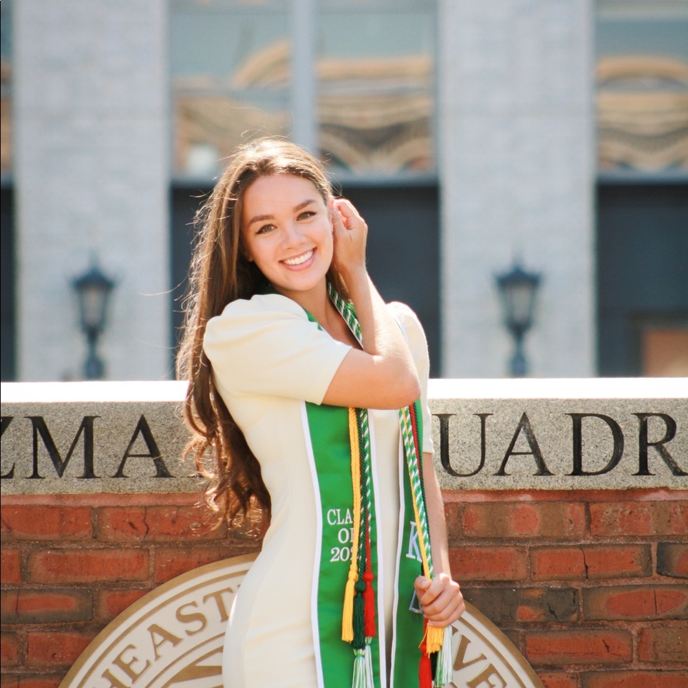 Meet your Posher, Kelly